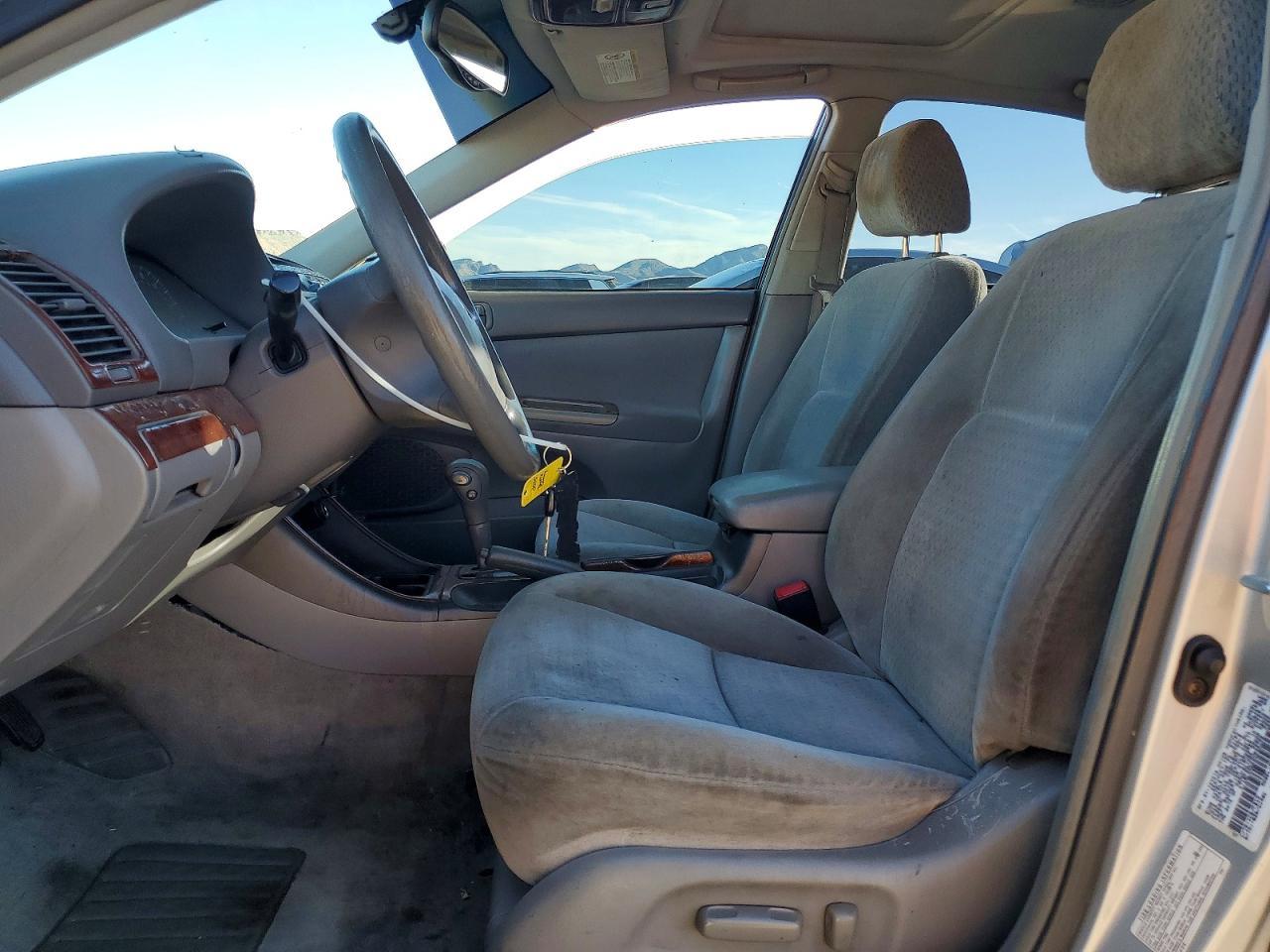 2003 TOYOTA CAMRY LE V6 photo 13