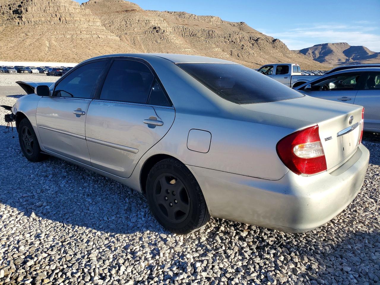 2003 TOYOTA CAMRY LE V6 photo 3