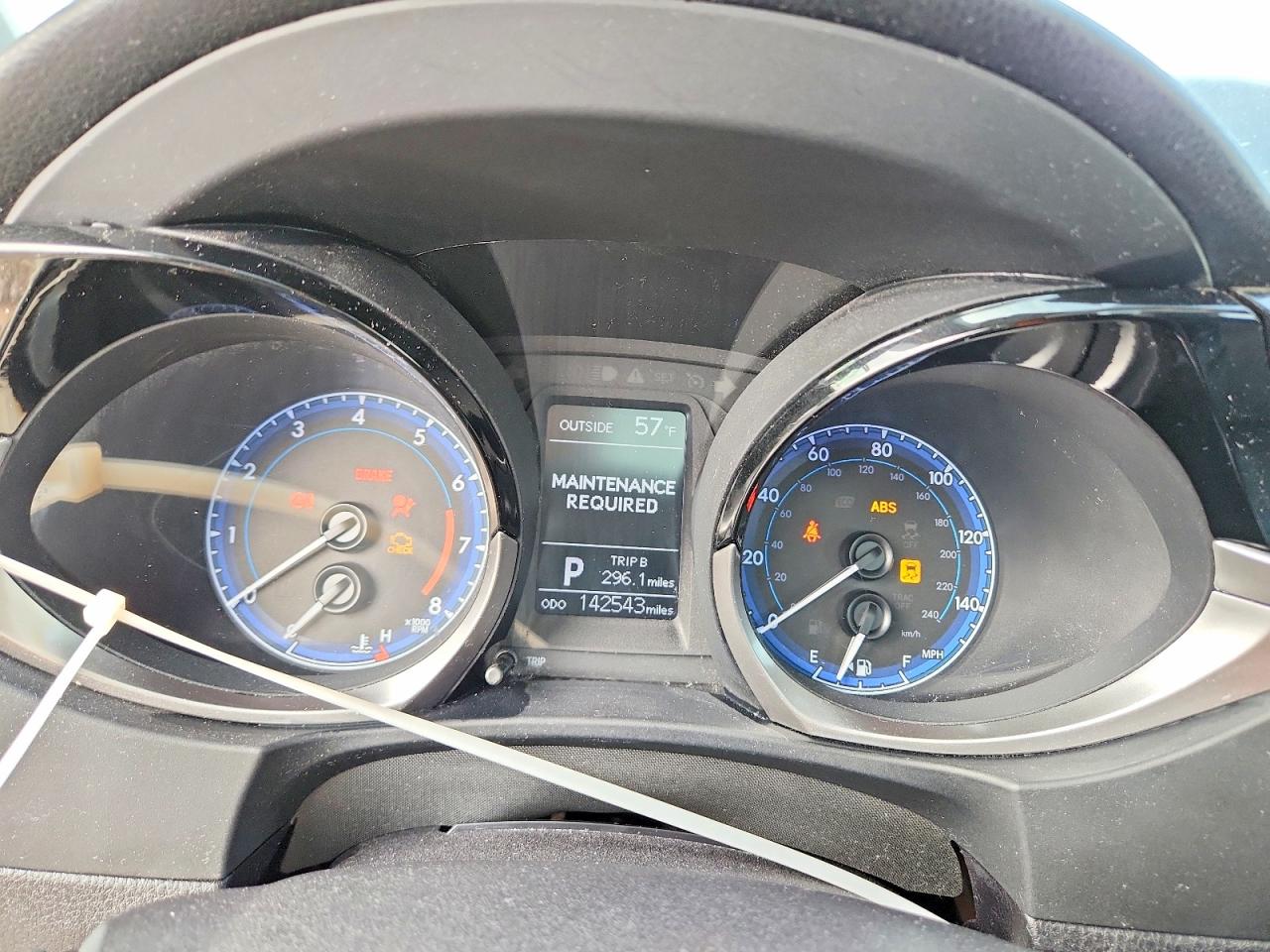 2015 TOYOTA COROLLA S PLUS photo 17