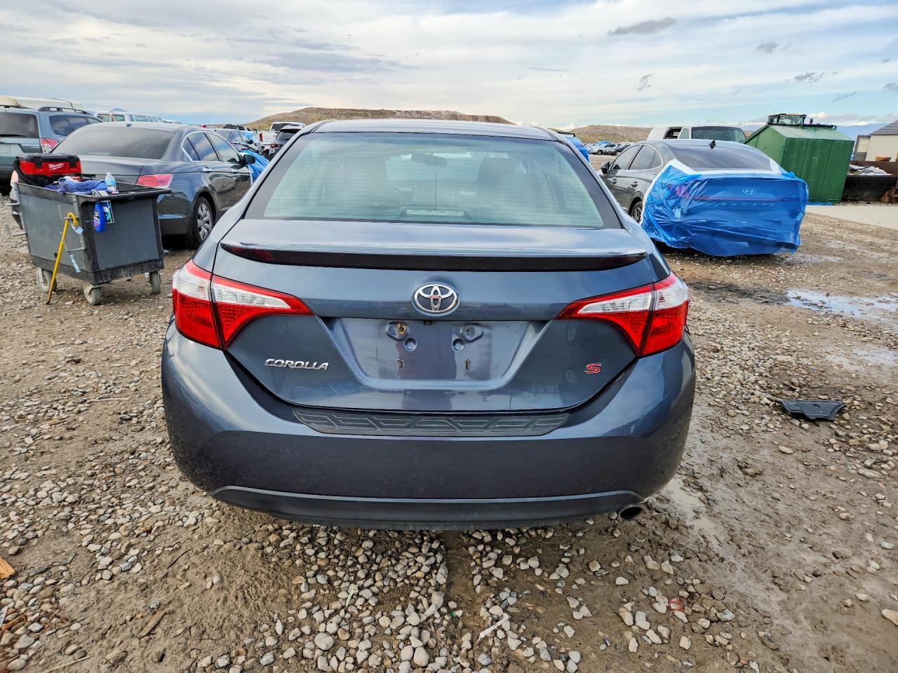 2015 TOYOTA COROLLA S PLUS photo 11