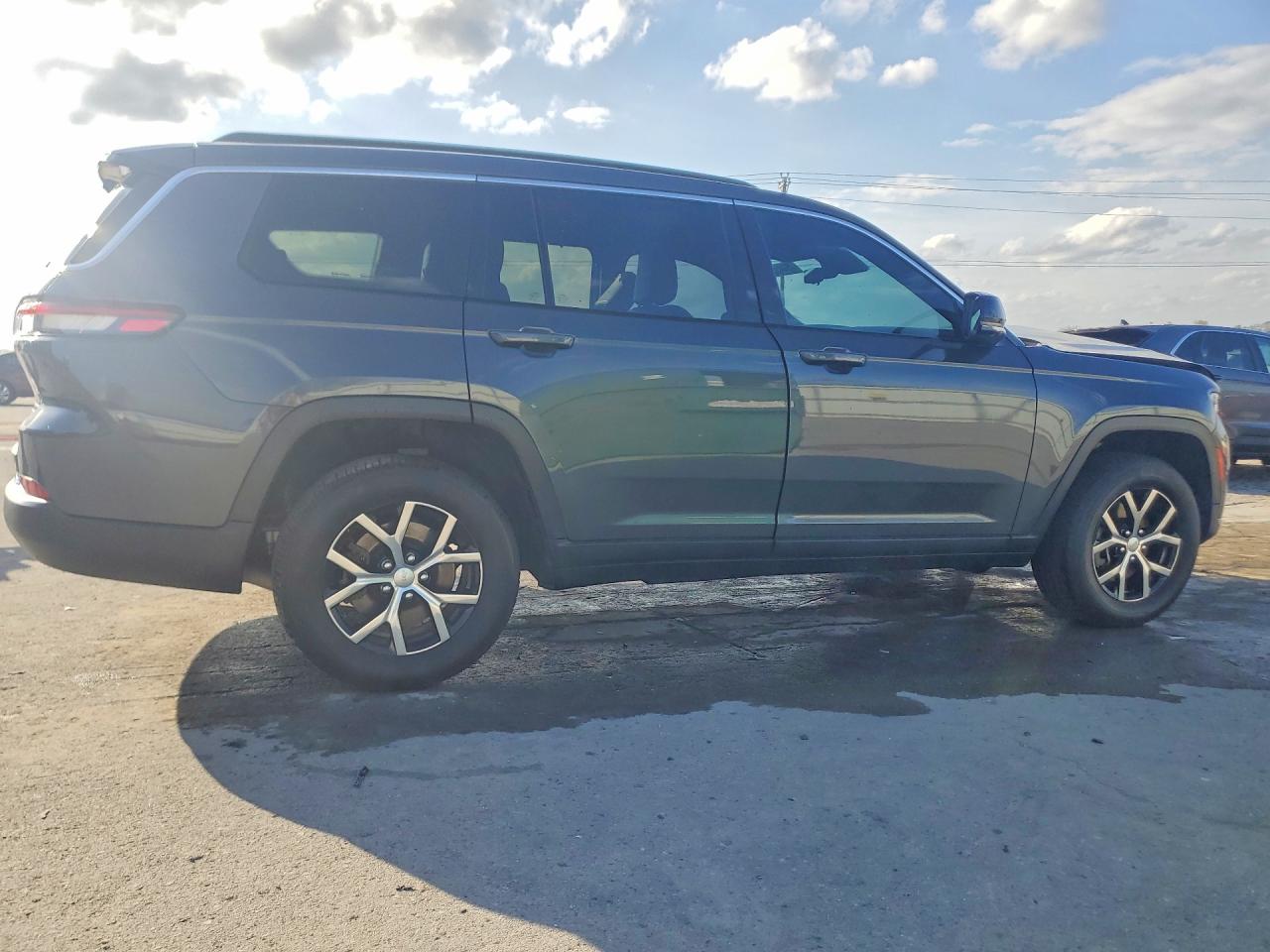 2024 JEEP GRAND CHEROKEE L LIMITED photo 7