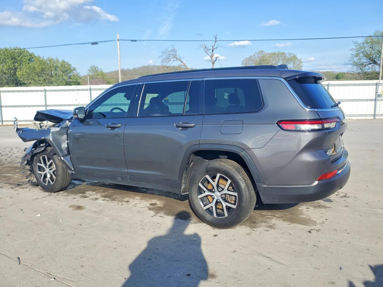 2024 JEEP GRAND CHEROKEE L LIMITED photo 4