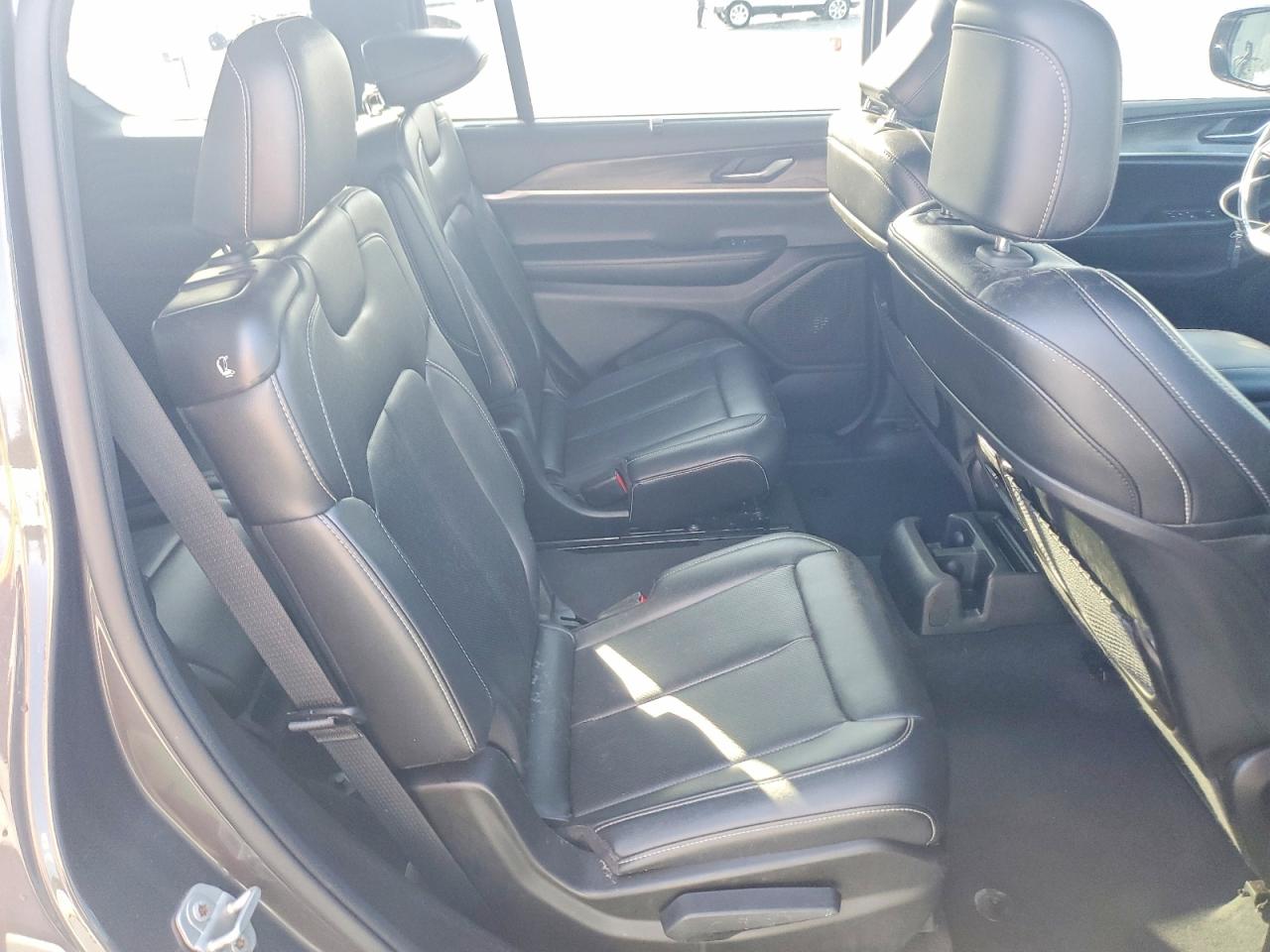 2024 JEEP GRAND CHEROKEE L LIMITED photo 31