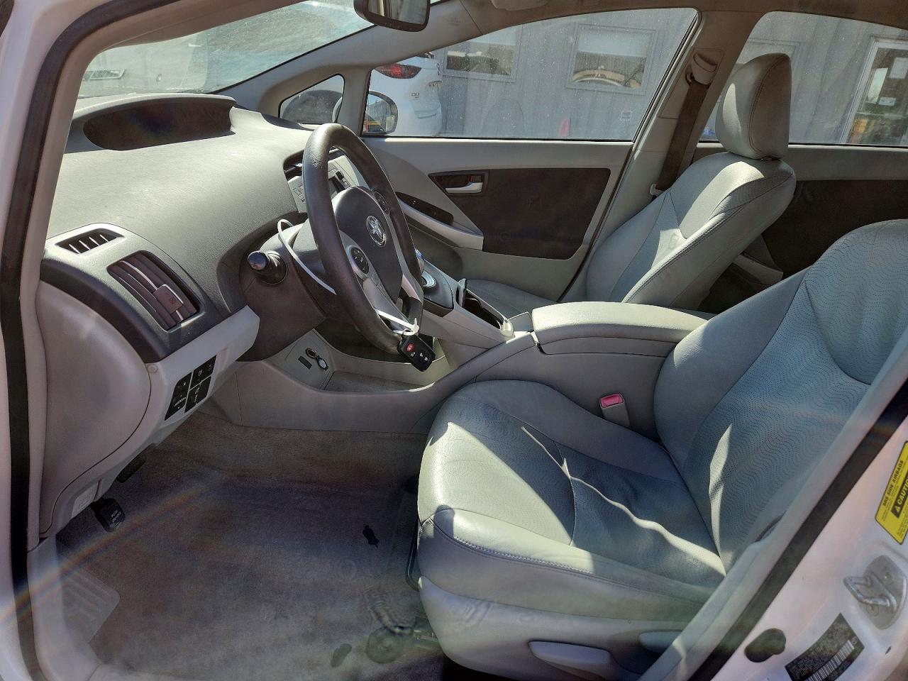 2011 TOYOTA PRIUS THREE photo 7