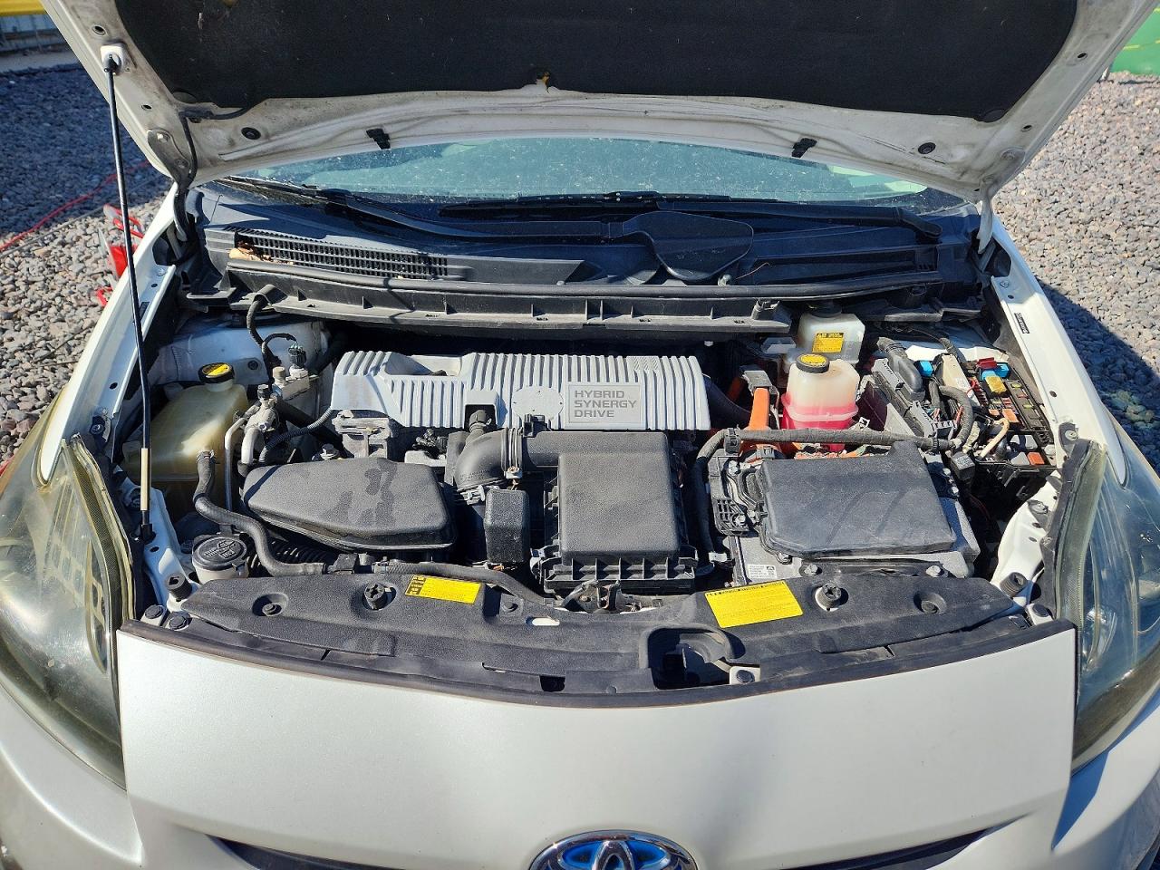 2011 TOYOTA PRIUS THREE photo 11
