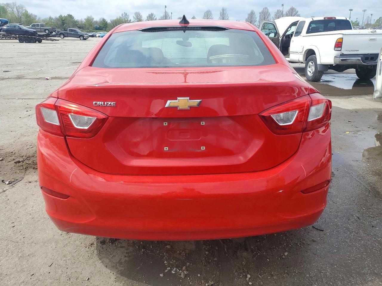 2017 CHEVROLET CRUZE LS photo 16