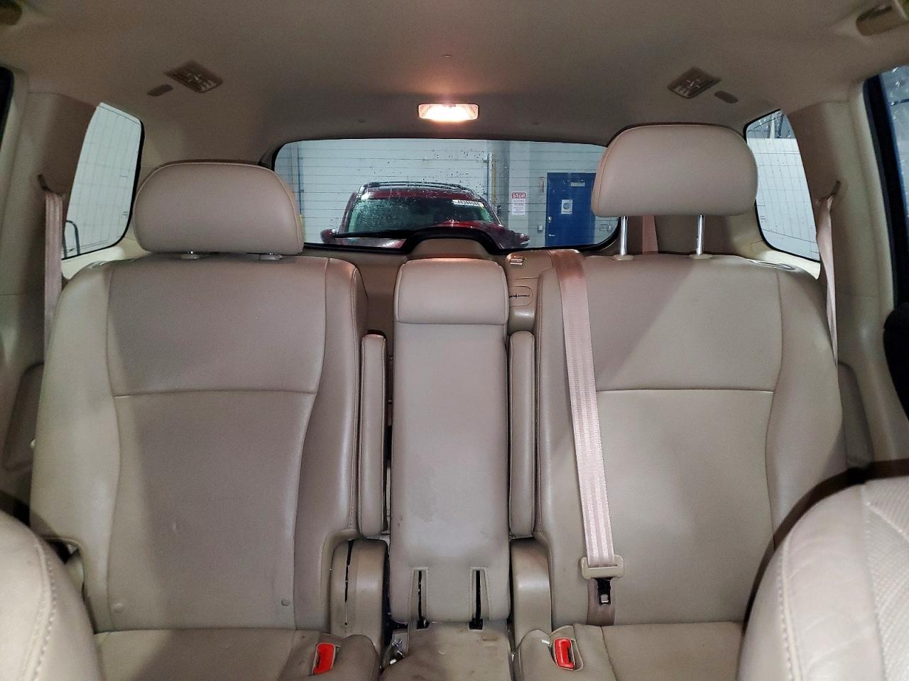 2011 TOYOTA HIGHLANDER LIMITED photo 10