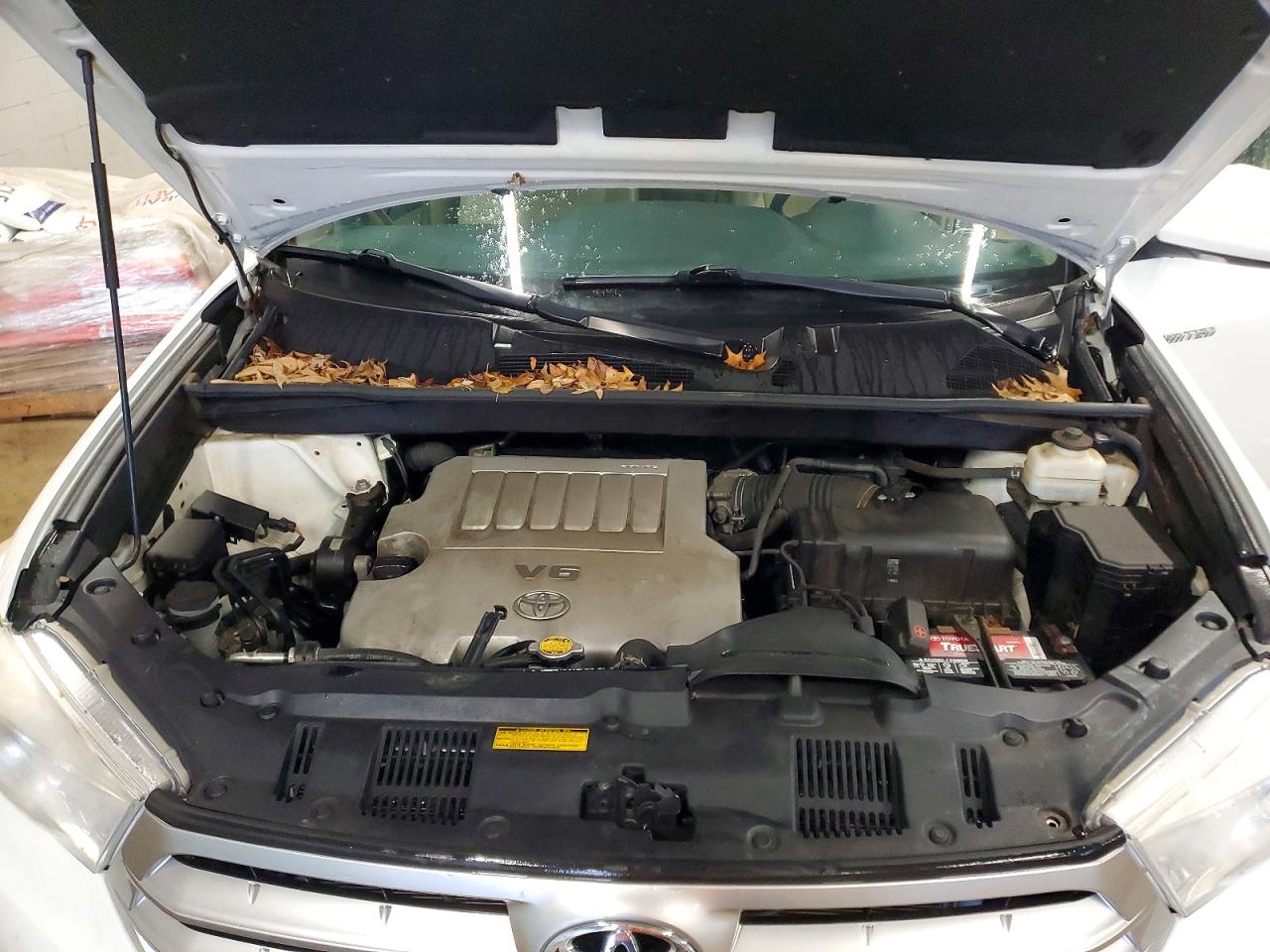 2011 TOYOTA HIGHLANDER LIMITED photo 12