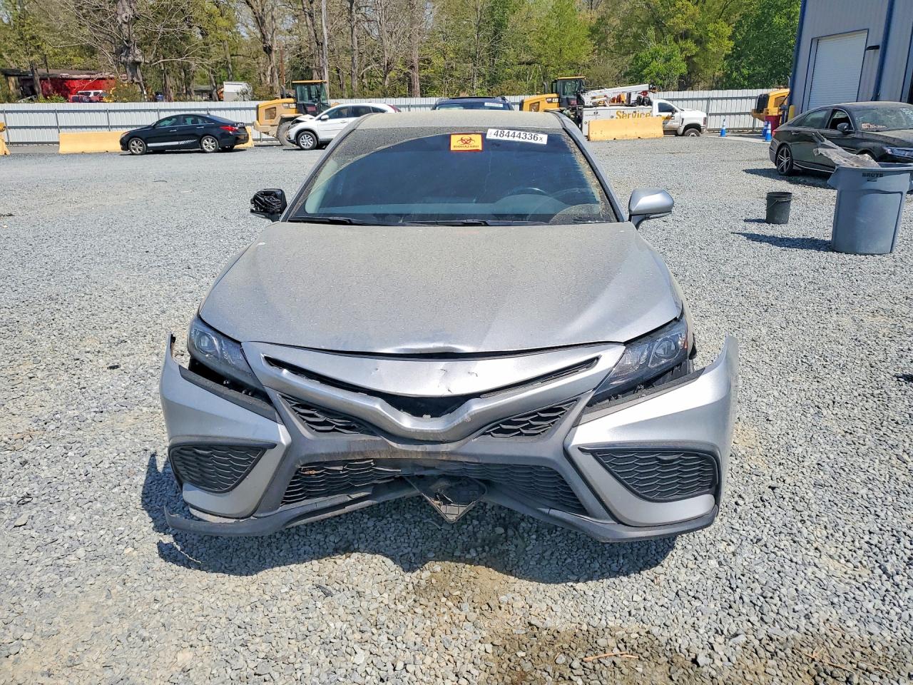 2022 TOYOTA CAMRY SE photo 9