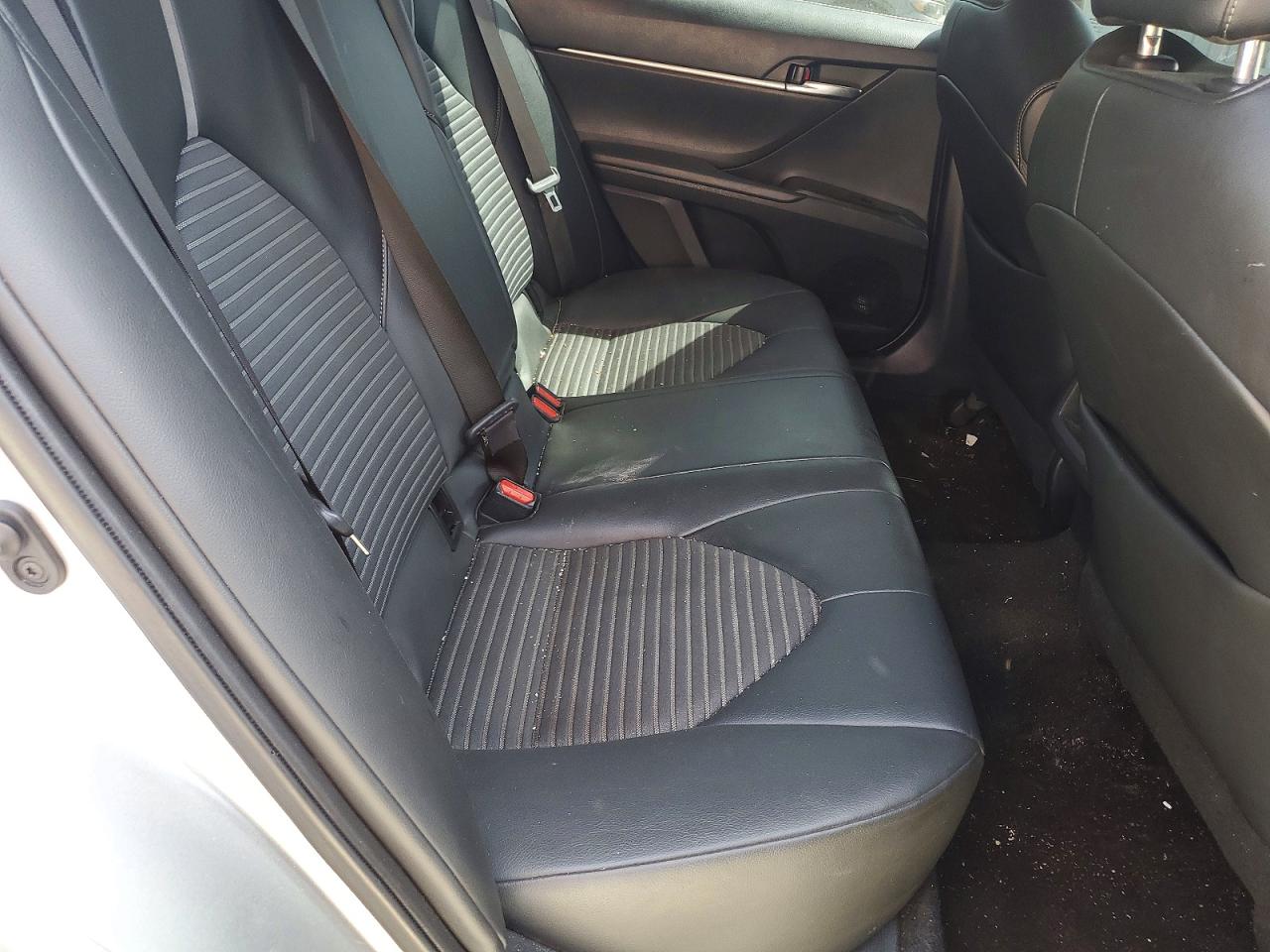 2022 TOYOTA CAMRY SE photo 19