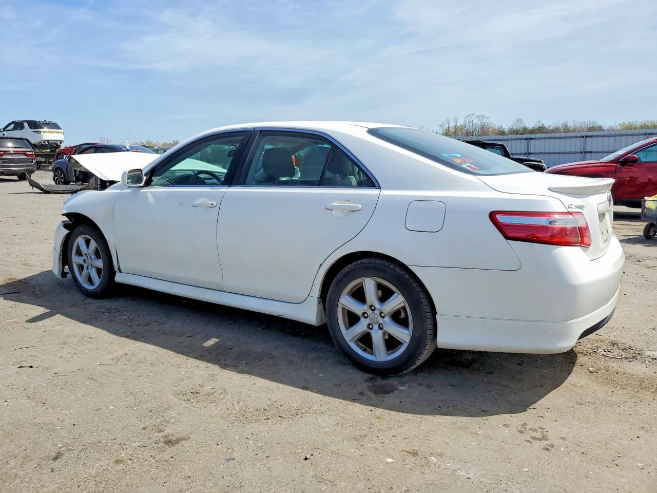 2009 TOYOTA CAMRY SE photo 2