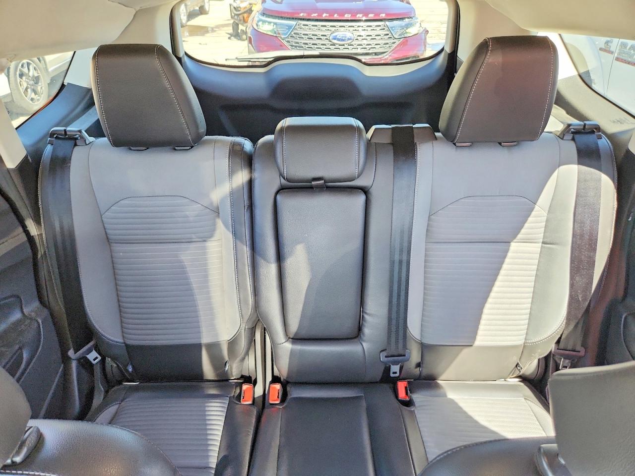 2018 FORD ESCAPE SE photo 19