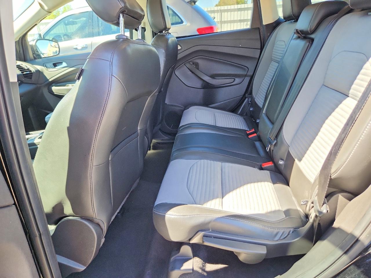 2018 FORD ESCAPE SE photo 21