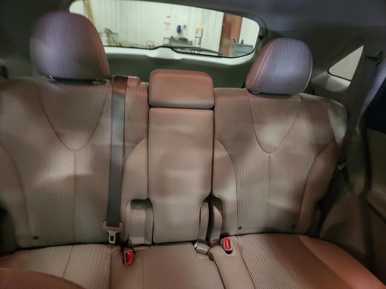 2012 TOYOTA VENZA LE photo 19