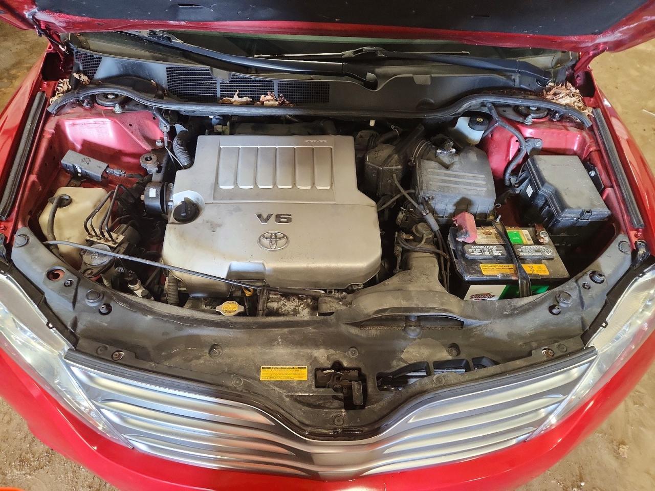 2012 TOYOTA VENZA LE photo 23