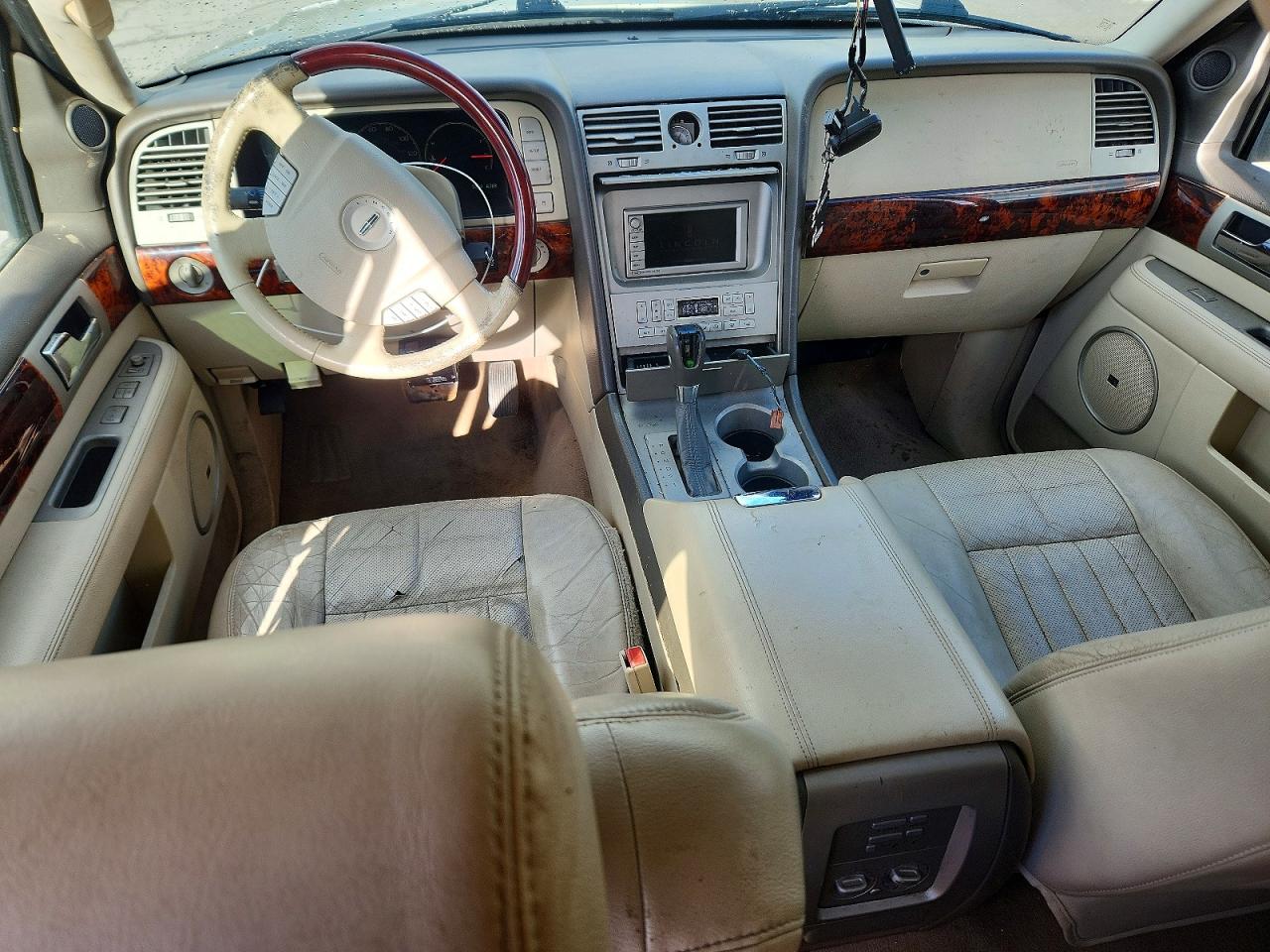 2004 LINCOLN NAVIGATOR photo 8
