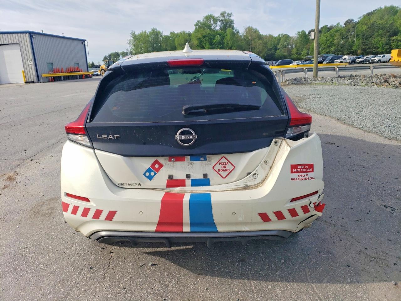 2025 NISSAN LEAF SV PLUS photo 11