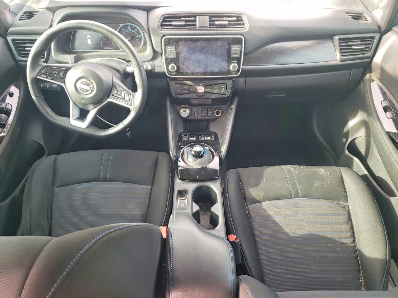 2025 NISSAN LEAF SV PLUS photo 15