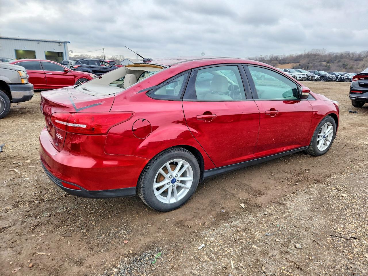 2017 FORD FOCUS SE photo 5