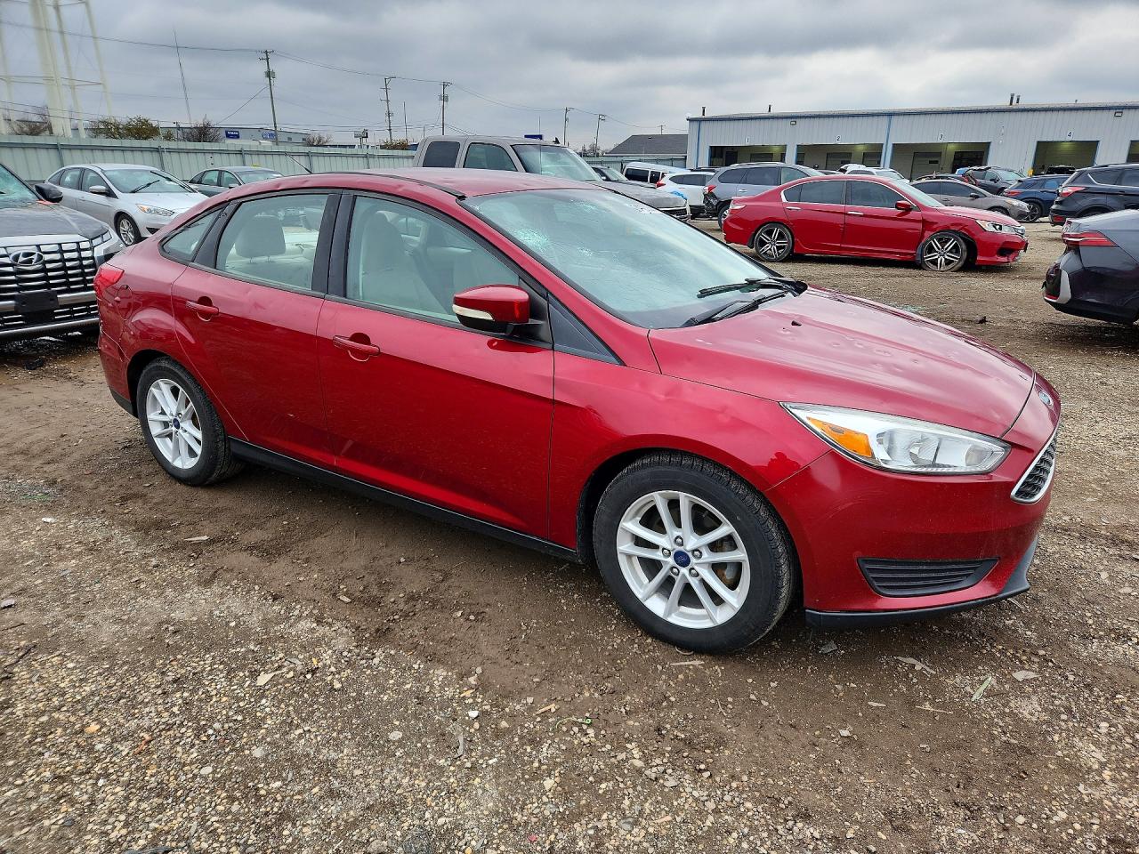 2017 FORD FOCUS SE photo 7