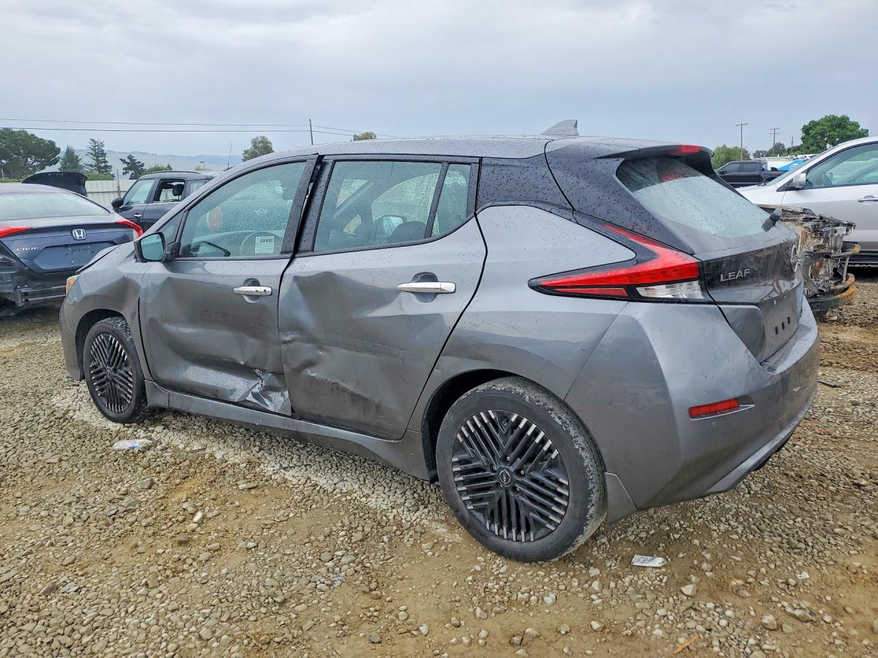 2024 NISSAN LEAF SV PLUS photo 4