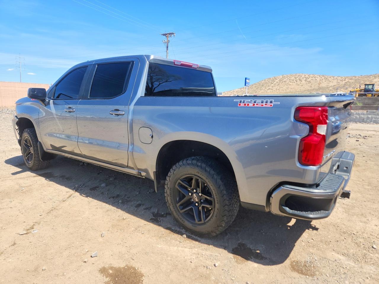 2021 CHEVROLET SILVERADO K1500 TRAIL BOSS CUSTOM photo 3
