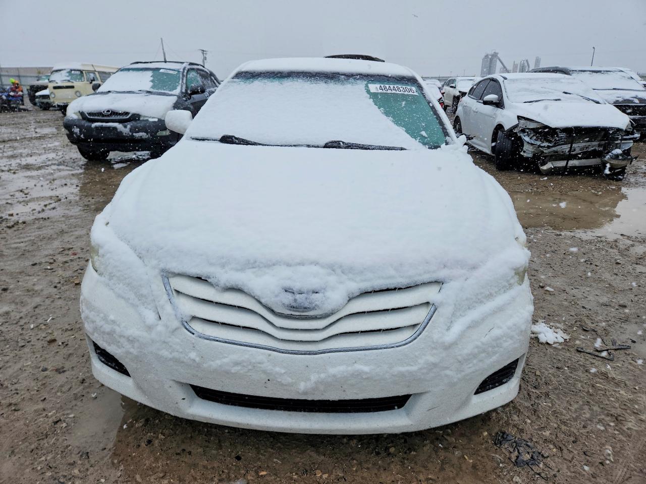 2010 TOYOTA CAMRY LE photo 13