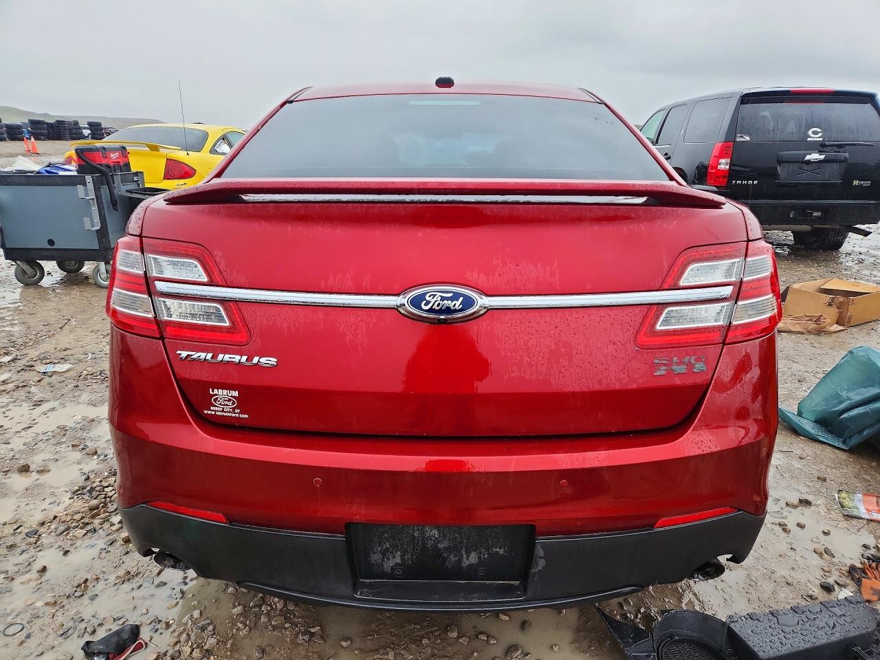2014 FORD TAURUS SHO photo 6
