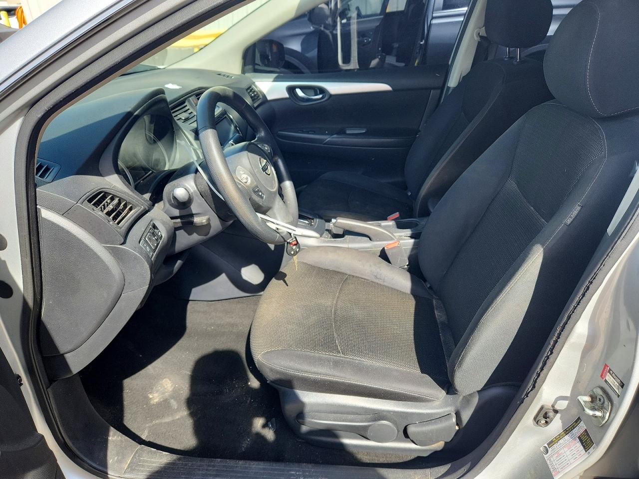 2019 NISSAN SENTRA S photo 13