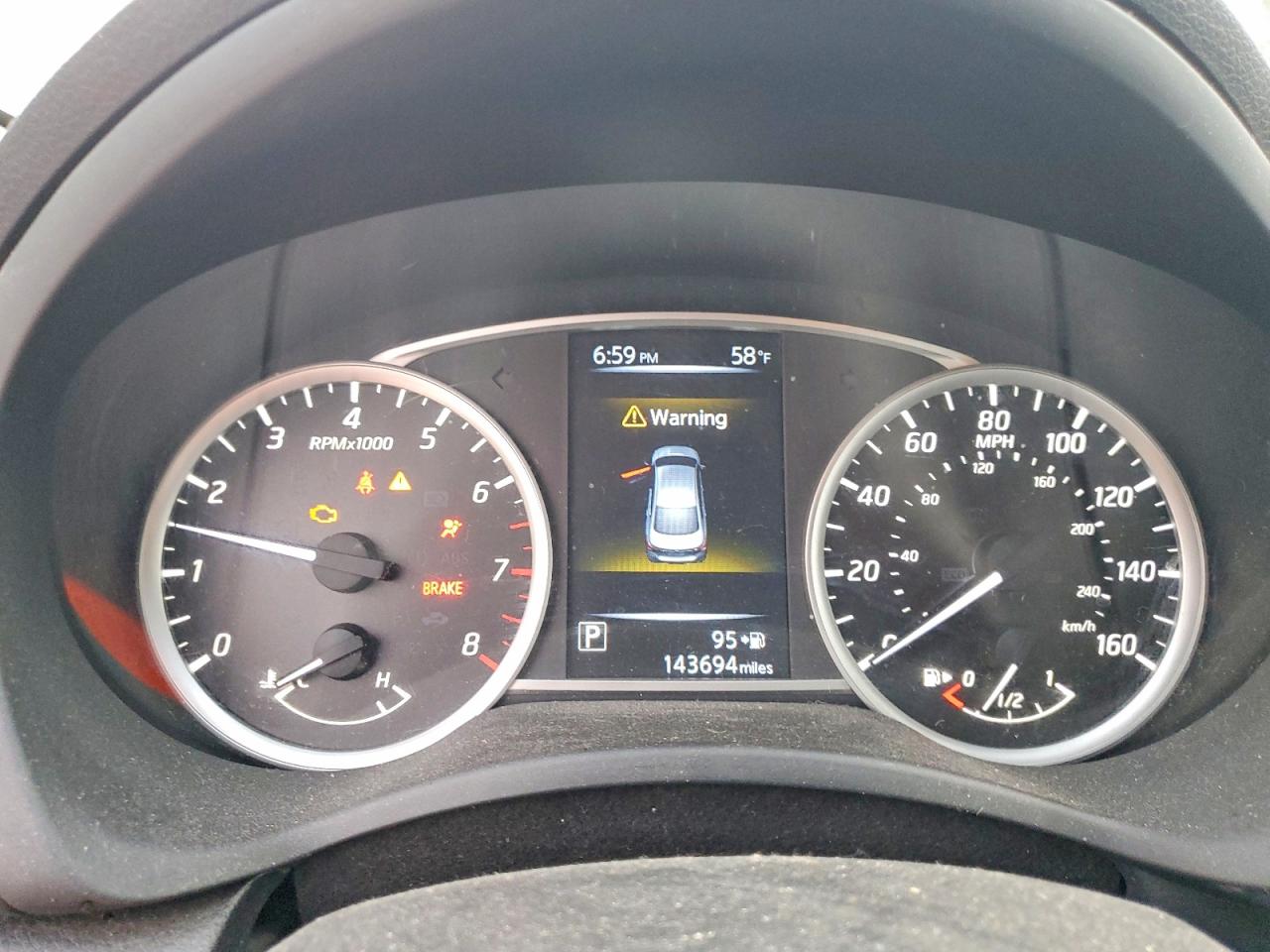 2016 NISSAN SENTRA SV photo 9