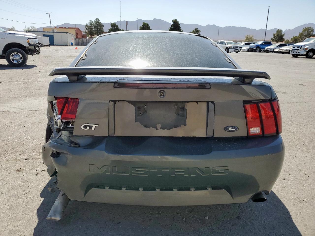 2004 FORD MUSTANG GT photo 16