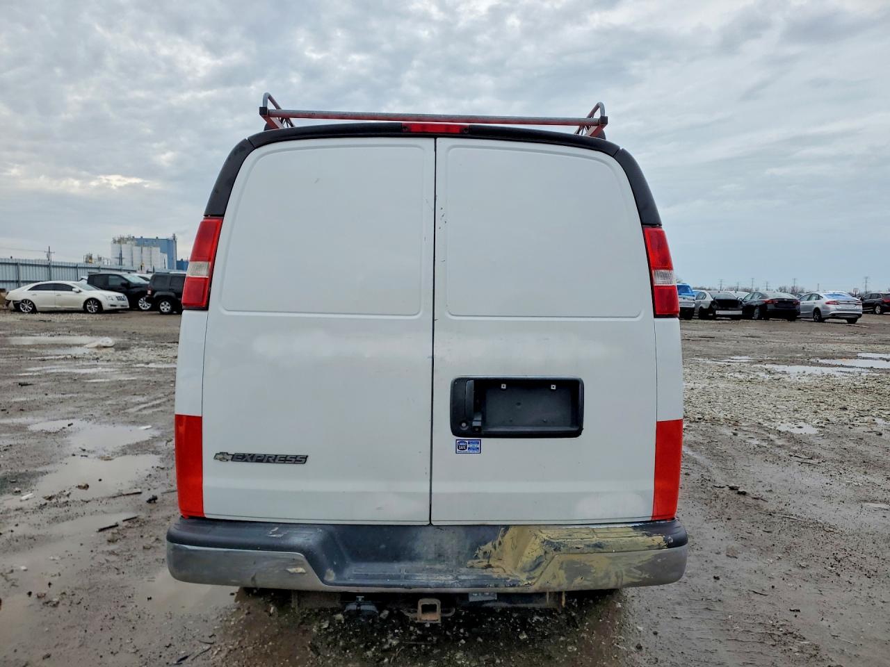 2018 CHEVROLET EXPRESS G3500 photo 11