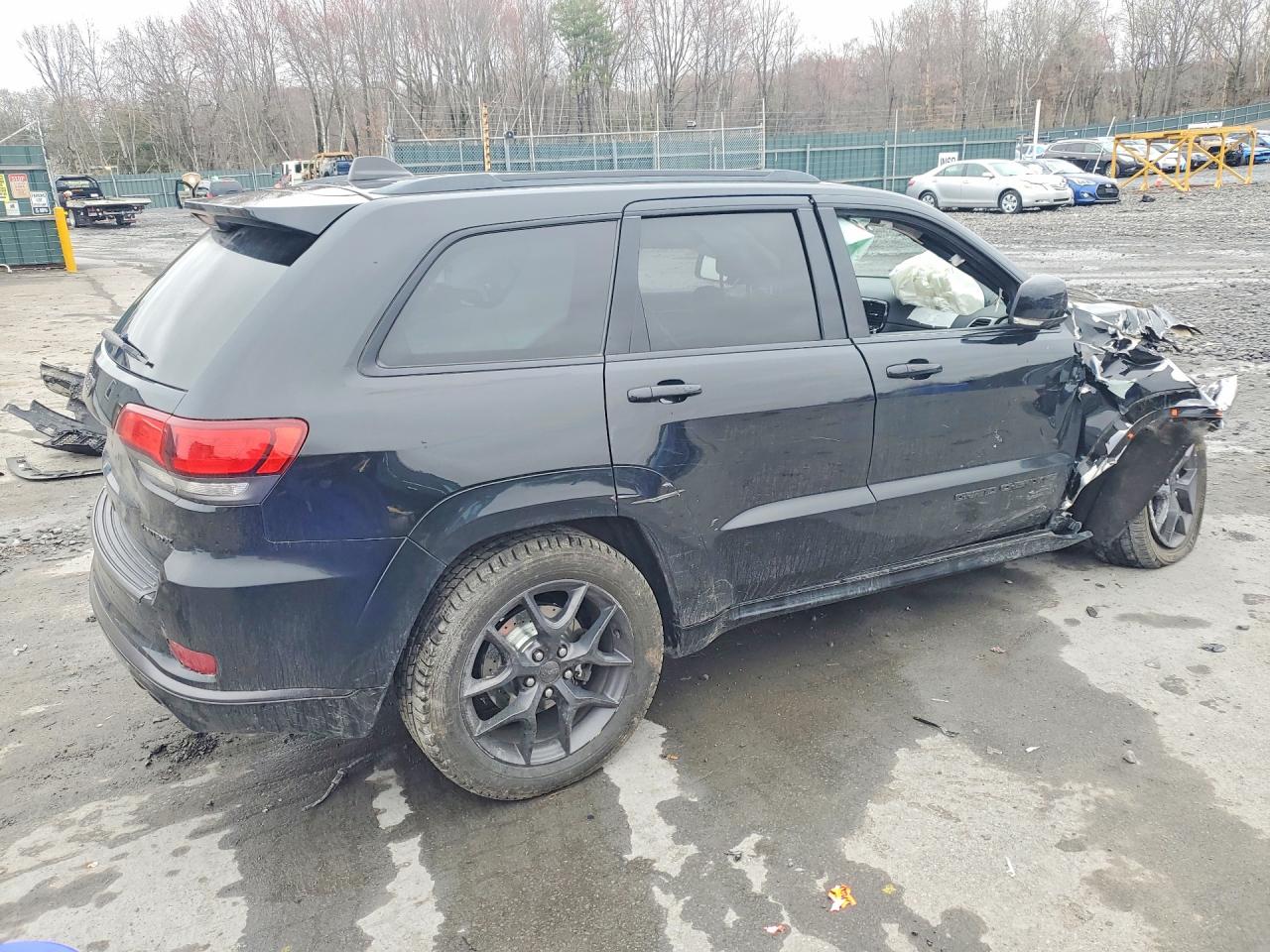 2019 JEEP GRAND CHEROKEE LIMITED photo 5