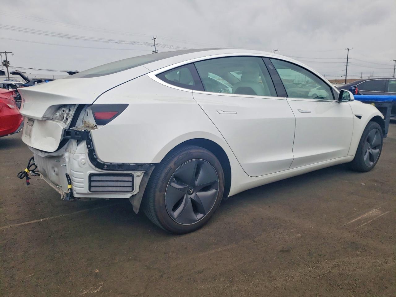 2019 TESLA MODEL 3 photo 3