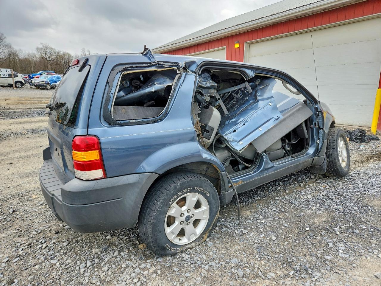 2005 FORD ESCAPE XLT photo 5