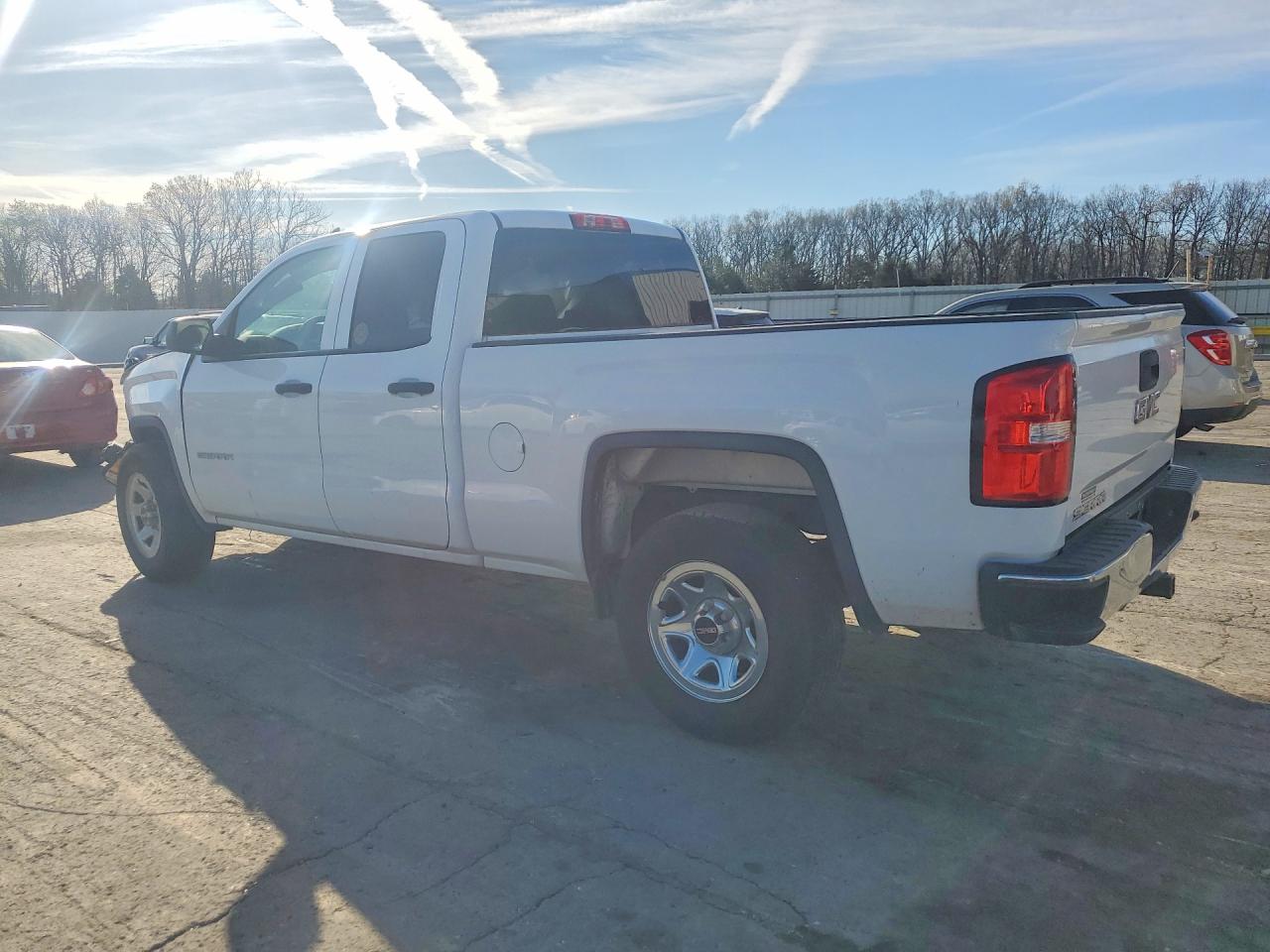 2015 GMC SIERRA C1500 photo 3
