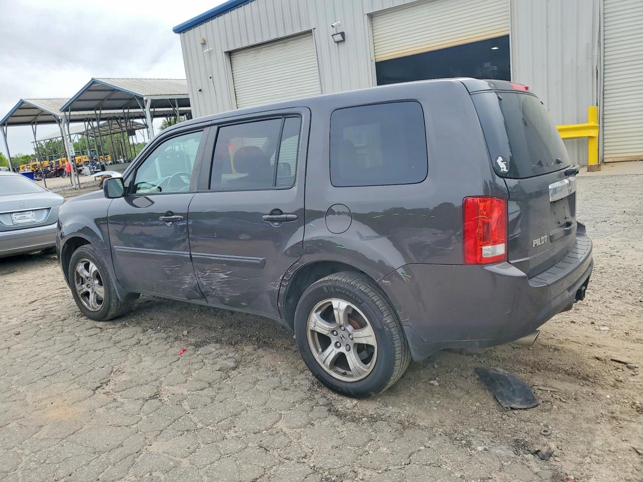 2013 HONDA PILOT EXL photo 4