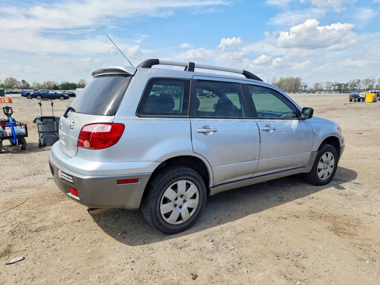 2006 MITSUBISHI OUTLANDER LS photo 5