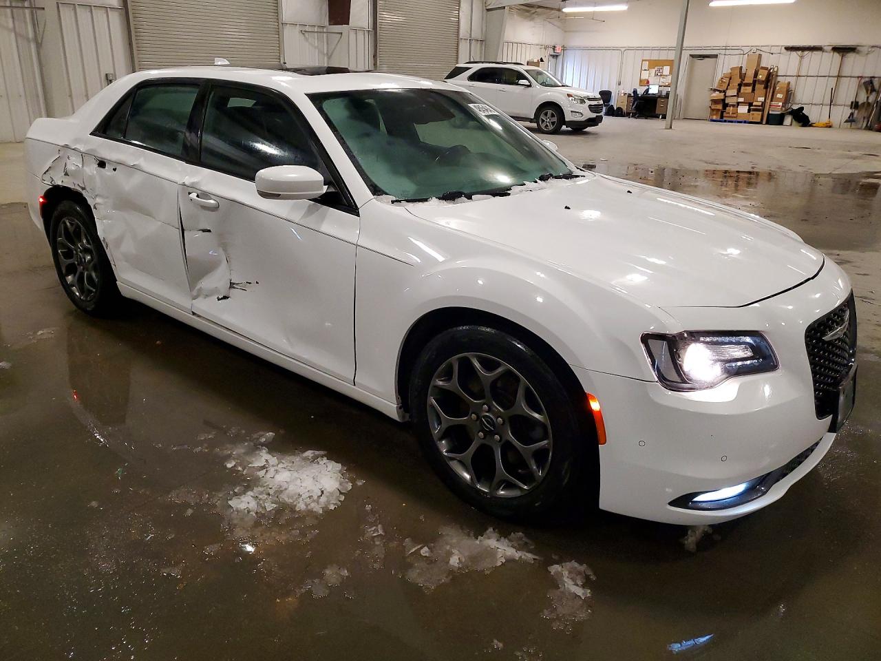 2016 CHRYSLER 300 S photo 10