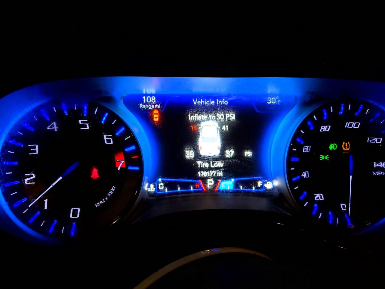 2016 CHRYSLER 300 S photo 25