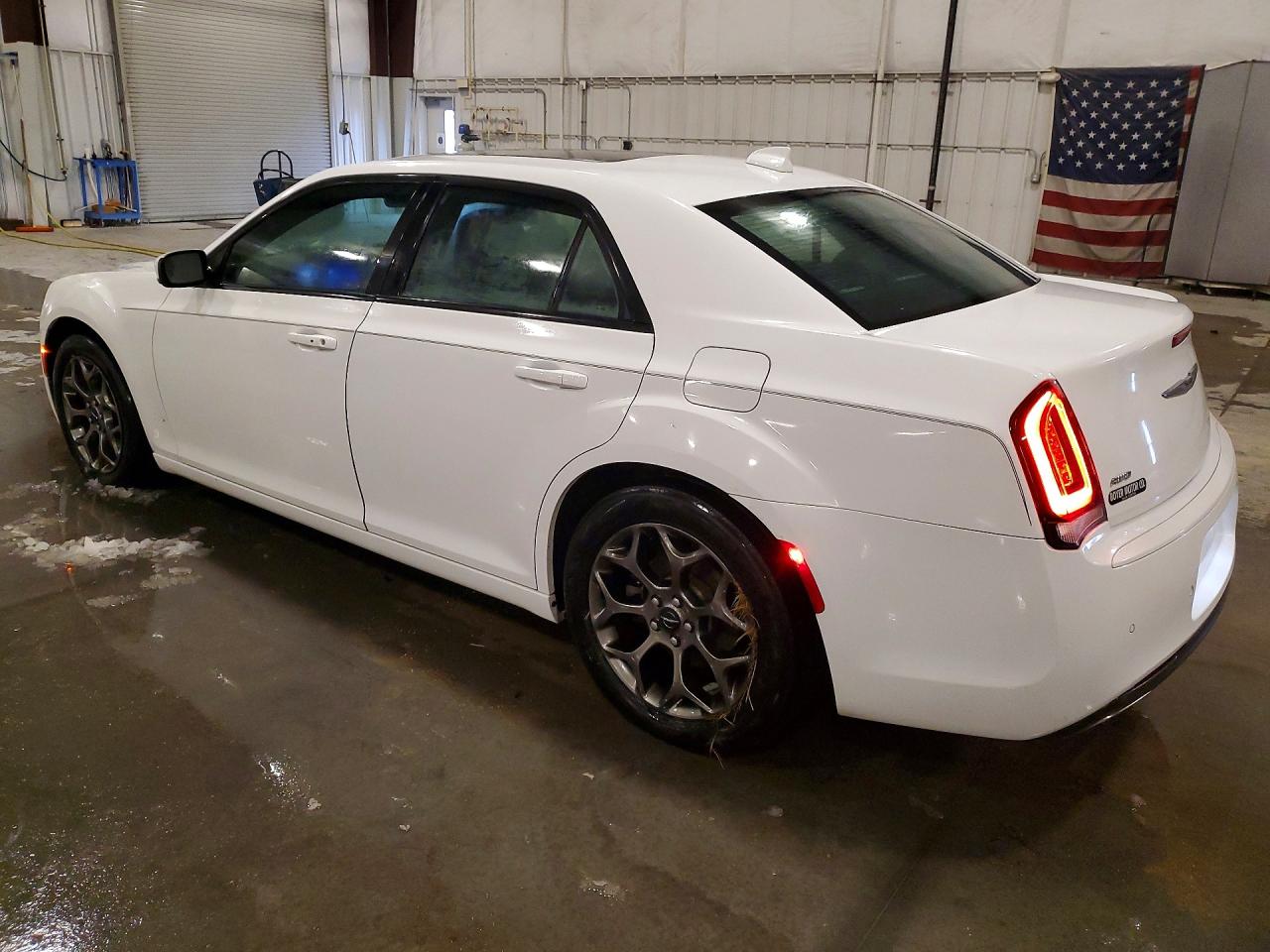 2016 CHRYSLER 300 S photo 4