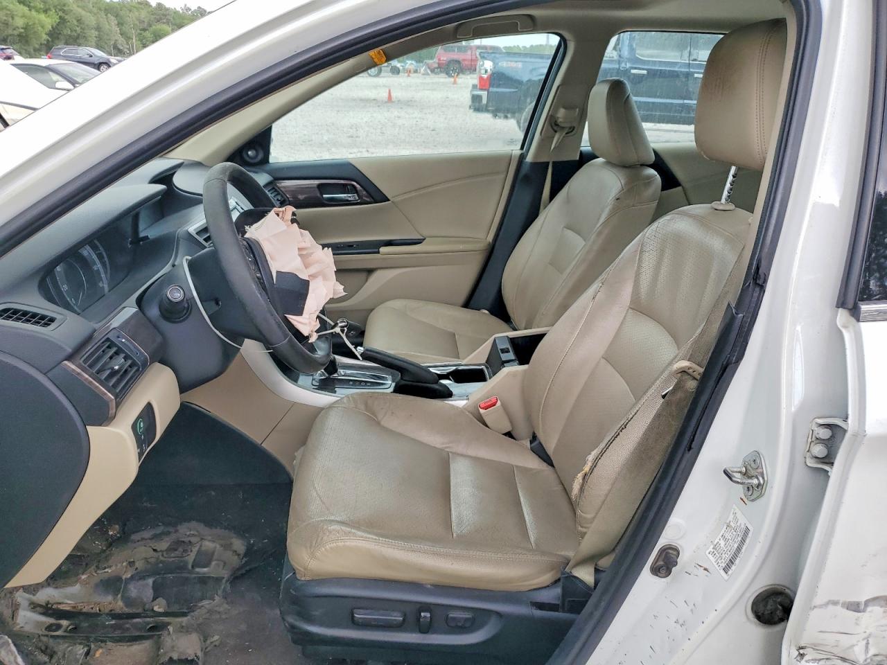2017 HONDA ACCORD TOURING photo 19