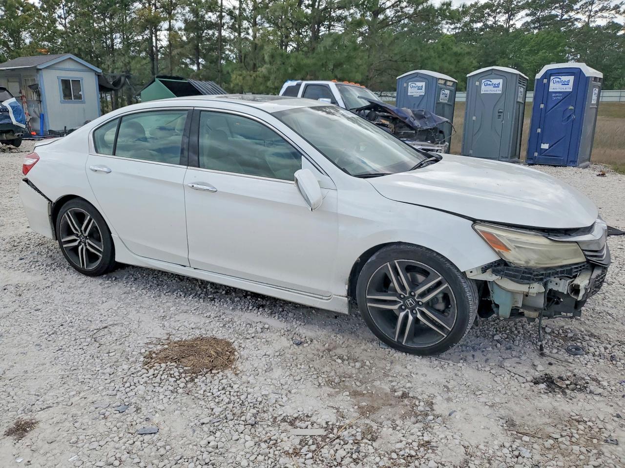 2017 HONDA ACCORD TOURING photo 10