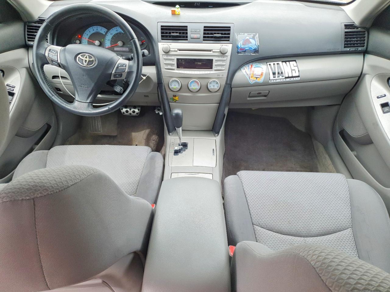 2011 TOYOTA CAMRY SE photo 15