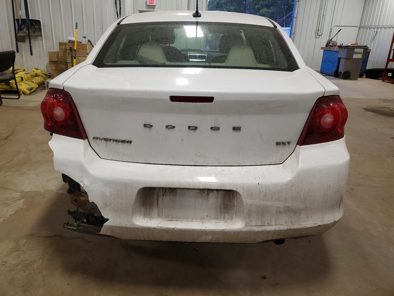 2013 DODGE AVENGER SXT photo 6