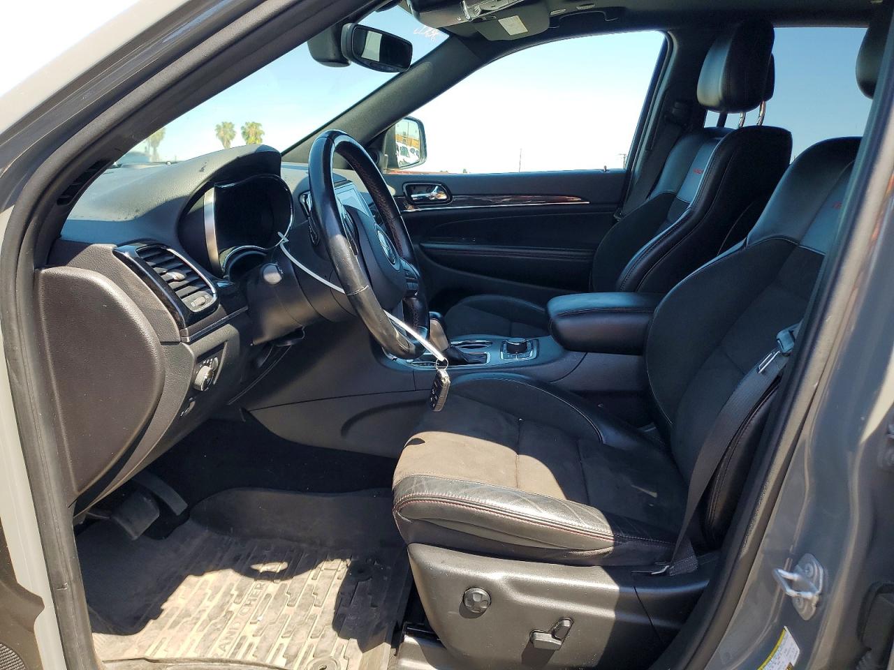 2020 JEEP GRAND CHEROKEE TRAILHAWK photo 19