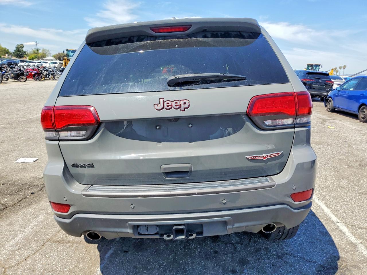 2020 JEEP GRAND CHEROKEE TRAILHAWK photo 16