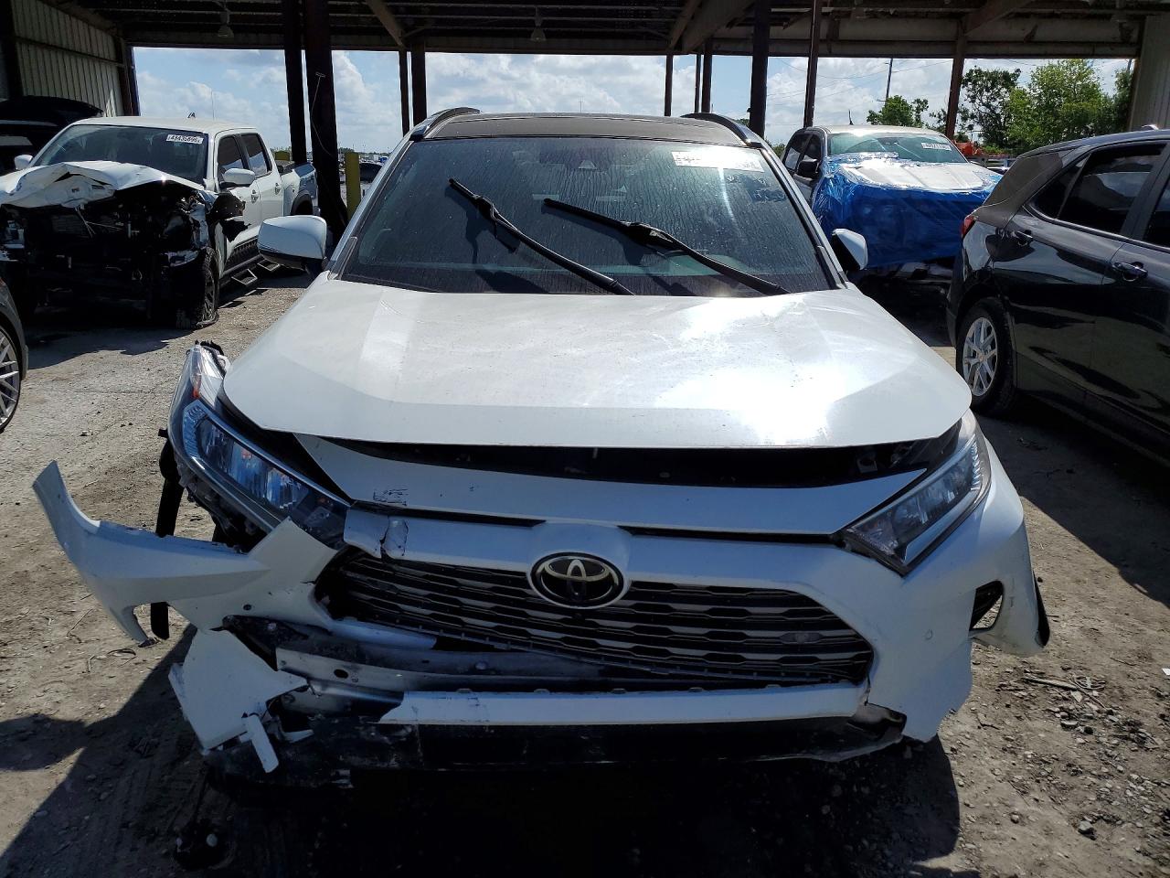 2021 TOYOTA RAV4 LIMITED photo 13