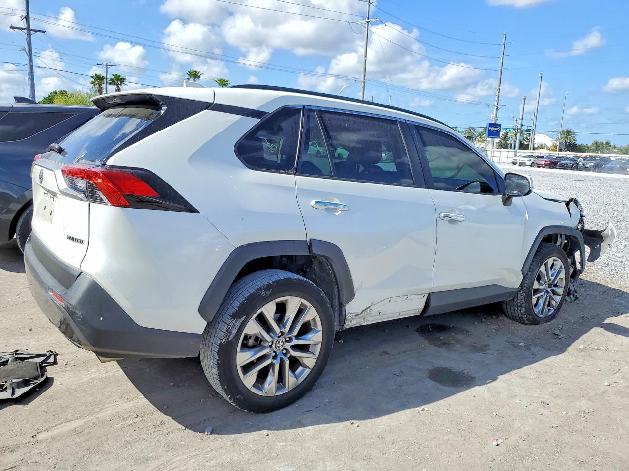 2021 TOYOTA RAV4 LIMITED photo 7