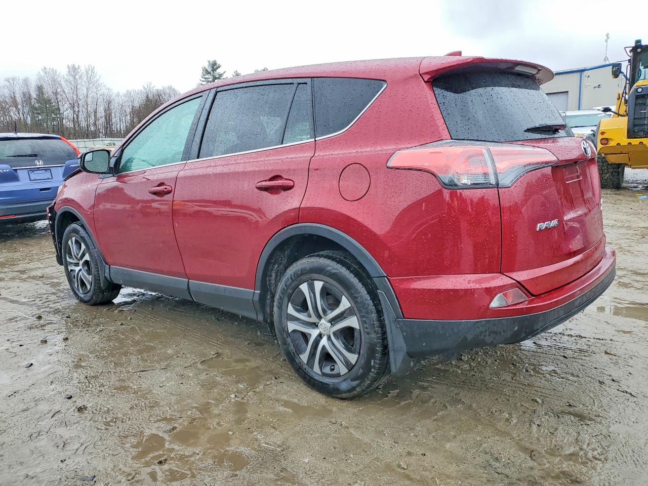 2018 TOYOTA RAV4 LE photo 4